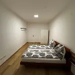 Apartment In With 3 Bedrooms