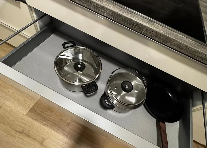 公寓 In With 3 Bedrooms *